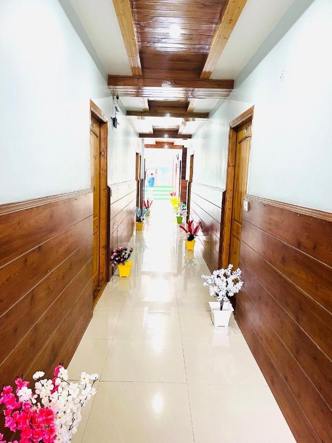 Winterline Resort Near Mall Road Manali - Centrally Heated & Air Cooled 외부 사진