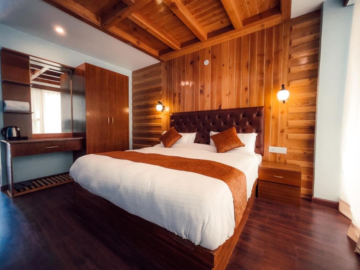 Winterline Resort Near Mall Road Manali - Centrally Heated & Air Cooled 외부 사진