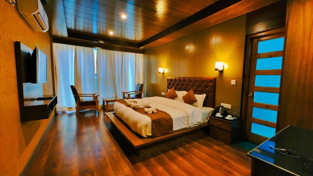 Winterline Resort Near Mall Road Manali - Centrally Heated & Air Cooled 외부 사진