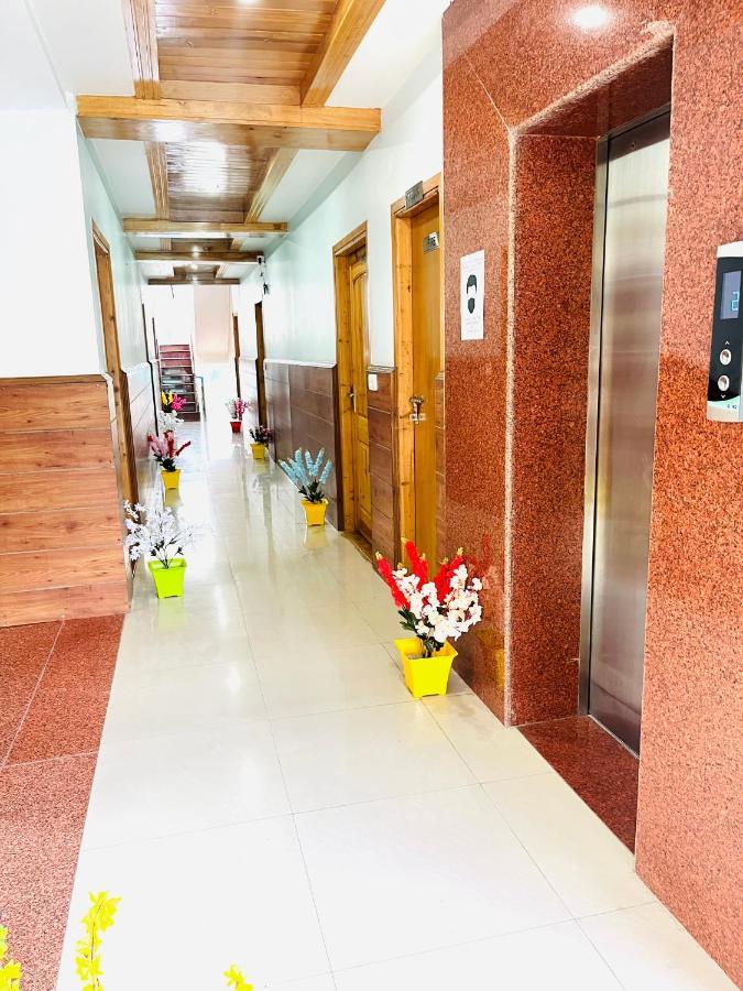 Winterline Resort Near Mall Road Manali - Centrally Heated & Air Cooled 외부 사진